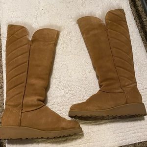 UGG ROSALIND BOOT